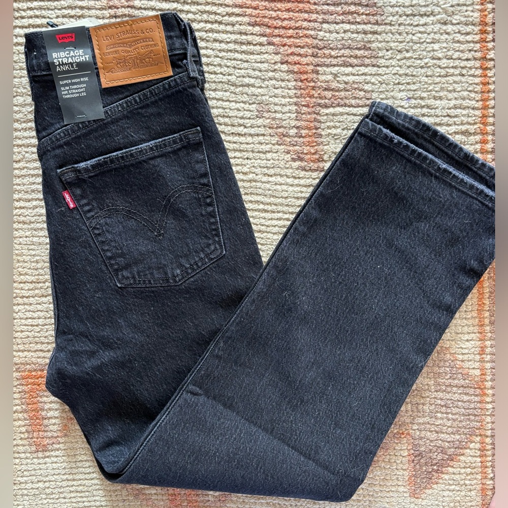 Levi Ribcage Straight Ankle